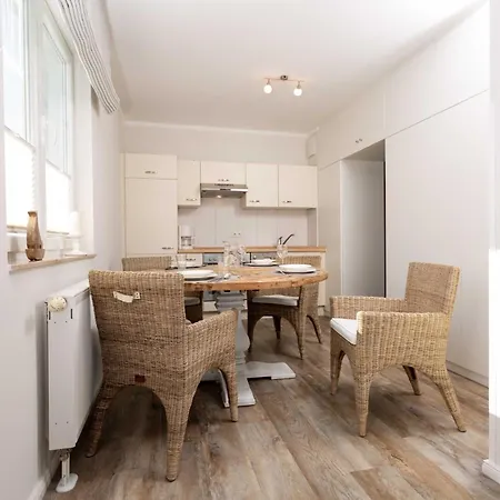 Strandnahe Mit Balkon Und Eingeschraenktem Meerblick, Residenz Bel Vital 44, Apartament