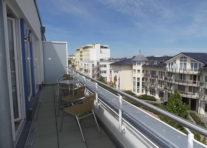 Strandnahe Fewo Mit Balkon Und Eingeschraenktem Meerblick, Residenz Bel Vital Wohnung 44, Binz