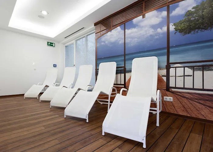 Strandnahe Fewo Mit Balkon Und Eingeschraenktem Meerblick, Residenz Bel Vital Wohnung 44, Binz *